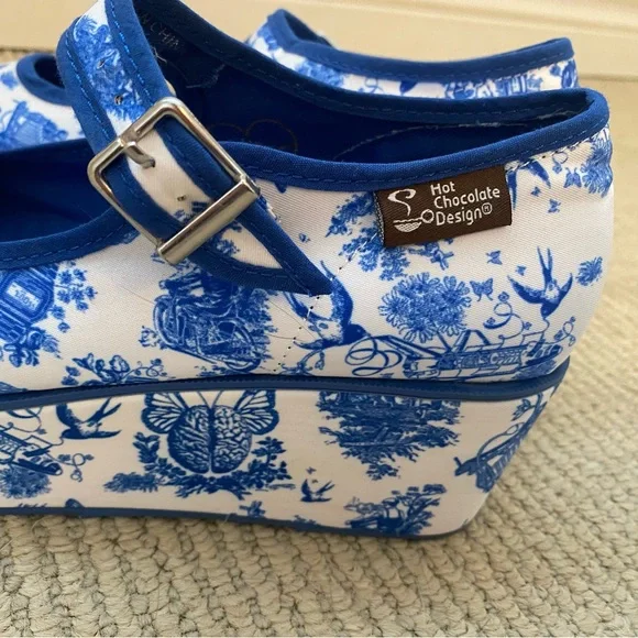 Blue and White Platform Mary Janes - Picture 6 of 6